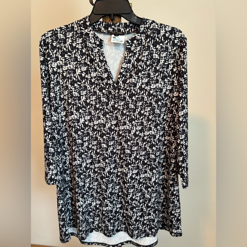 Coco + Carmen Monochrome Abstract Top, S/M